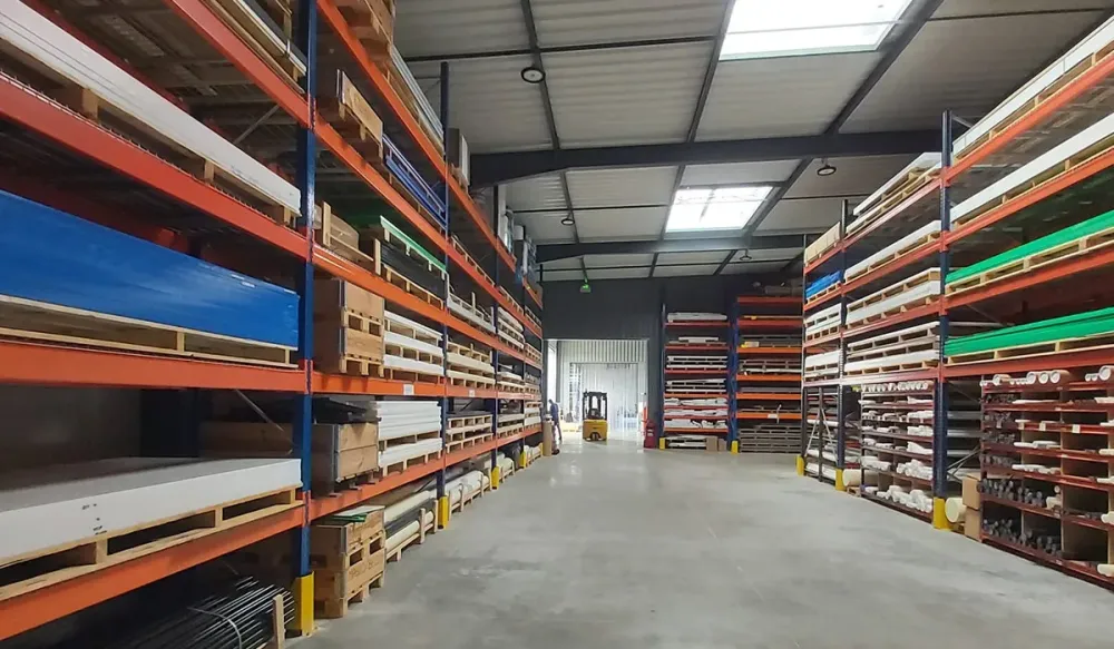 Négoce-de-plastiques-à-Nouvoitou